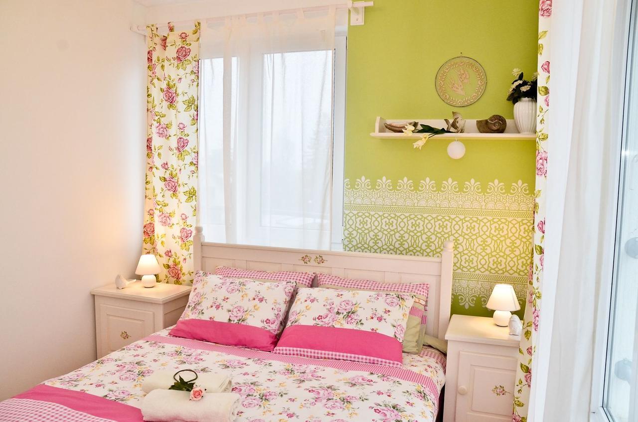 Romantic Apartman Hajduszoboszlo Exterior photo
