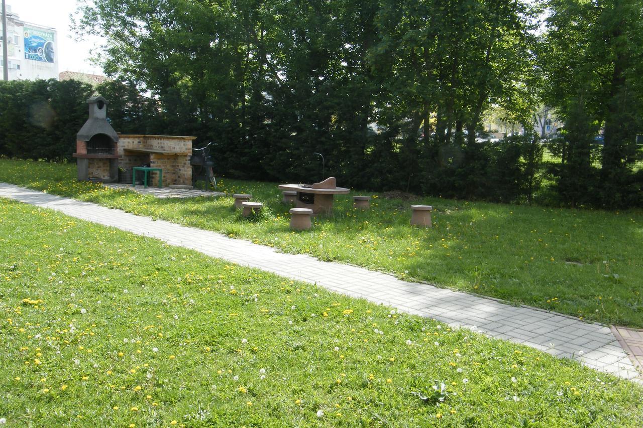 Romantic Apartman Hajduszoboszlo Exterior photo